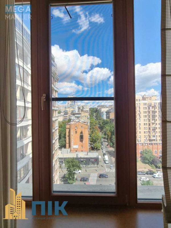 Продаж 3 кімнатної квартири (130/62/10), 10 пов. 20 пов. будинку, <a class="location-link" href="/kiev/" title="Недвижимость Київ">Київ</a>, <a class="location-link" href="/kiev/goloseevskij/" title="Недвижимость Голосіївський район">Голосіївський р-н</a>, Жилянская ул., 59 (изображение 24)