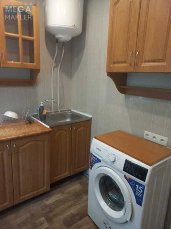 Оренда 1 кімнатної квартири, <a class="location-link" href="/kiev/" title="Недвижимость Київ">Київ</a>, <a class="location-link" href="/kiev/solomenskij/" title="Недвижимость Солом'янський район">Солом'янський р-н</a>, Ивана Неходы ул., 5 (изображение 3)