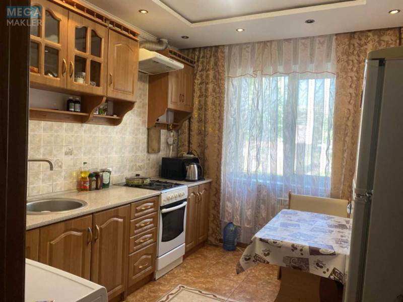 Оренда 1 кімнатної квартири, <a class="location-link" href="/kiev/" title="Недвижимость Київ">Київ</a>, <a class="location-link" href="/kiev/svyatoshinskij/" title="Недвижимость Святошинський район">Святошинський р-н</a>, Григоровича-Барского ул., 7 (изображение 6)