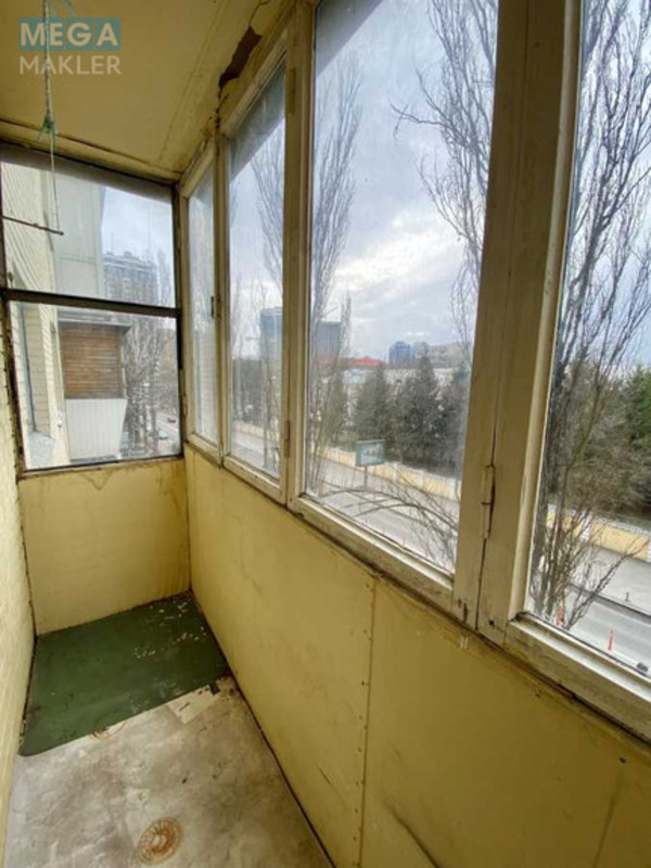 Продаж 2 кімнатної квартири (44/32/7), 4 пов. 9 пов. будинку, <a class="location-link" href="/kiev/" title="Недвижимость Київ">Київ</a>, <a class="location-link" href="/kiev/pecherskij/" title="Недвижимость Печерський район">Печерський р-н</a>, Лесі Українки бульв., 24Б (изображение 8)