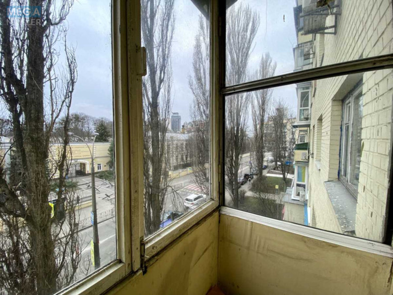 Продаж 2 кімнатної квартири (44/32/7), 4 пов. 9 пов. будинку, <a class="location-link" href="/kiev/" title="Недвижимость Київ">Київ</a>, <a class="location-link" href="/kiev/pecherskij/" title="Недвижимость Печерський район">Печерський р-н</a>, Лесі Українки бульв., 24Б (изображение 11)