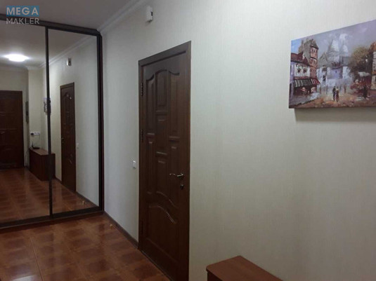 Оренда 1 кімнатної квартири, <a class="location-link" href="/kiev/" title="Недвижимость Київ">Київ</a>, <a class="location-link" href="/kiev/dneprovskij/" title="Недвижимость Дніпровський район">Дніпровський р-н</a>, Раїси Окіпної вул., 8 (изображение 2)