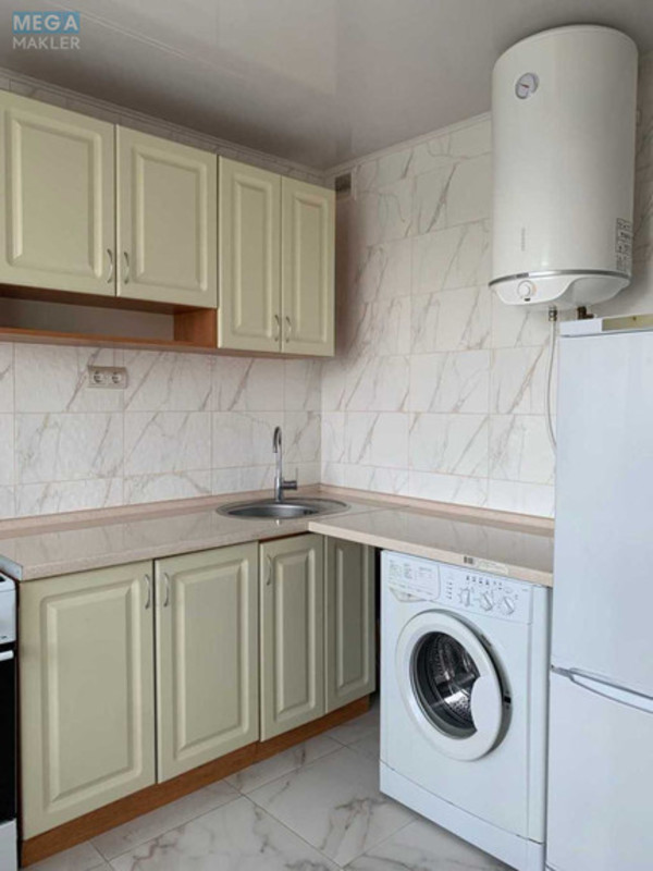 Оренда 1 кімнатної квартири, <a class="location-link" href="/kiev/" title="Недвижимость Київ">Київ</a>, <a class="location-link" href="/kiev/svyatoshinskij/" title="Недвижимость Святошинський район">Святошинський р-н</a>, Миколи Ушакова вул. (изображение 4)