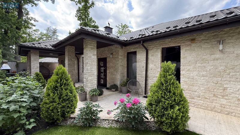 Продаж дома, 1 поверх, 185 кв.м, 3 кімнати, ділянка 5 соток, <a class="location-link" href="/irpen/" title="Недвижимость Ірпінь">Ірпінь</a>, гоголя, 25а (изображение 2)