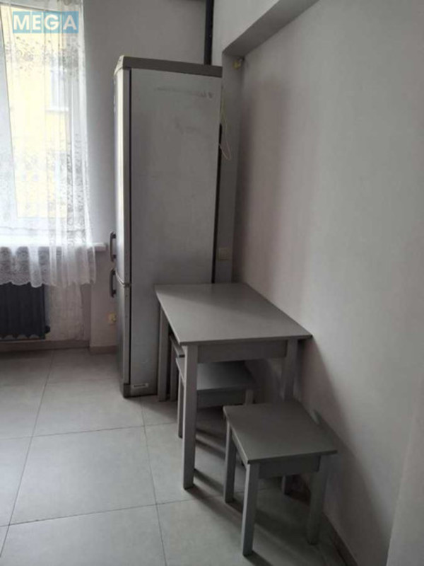 Оренда 2 кімнатної квартири, <a class="location-link" href="/kiev/" title="Недвижимость Київ">Київ</a>, <a class="location-link" href="/kiev/solomenskij/" title="Недвижимость Солом'янський район">Солом'янський р-н</a>, Донецкая ул., 26 (изображение 7)
