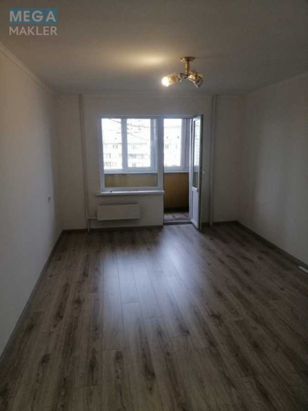 Продаж 1 кімнатної квартири (40/17/9), 10 пов. 10 пов. будинку, <a class="location-link" href="/kiev/" title="Недвижимость Київ">Київ</a>, <a class="location-link" href="/kiev/desnyanskij/" title="Недвижимость Деснянський район">Деснянський р-н</a>, Радунська вул., 38 (изображение 4)