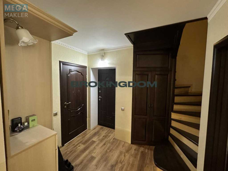 Новобудова, 6 поверхів, <a class="location-link" href="/petropavlovskaya-borshagovka/" title="Недвижимость Петропавлівська Борщагівка">Петропавлівська Борщагівка</a>, Волинська ул., 9 (изображение 9)