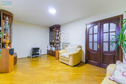 Продаж 3 кімнатної квартири (74/55/10), 11 пов. 14 пов. будинку, <a class="location-link" href="/kiev/" title="Недвижимость Київ">Київ</a>, <a class="location-link" href="/kiev/goloseevskij/" title="Недвижимость Голосіївський район">Голосіївський р-н</a>, Валерія Лобановського просп., 128 (изображение 3)