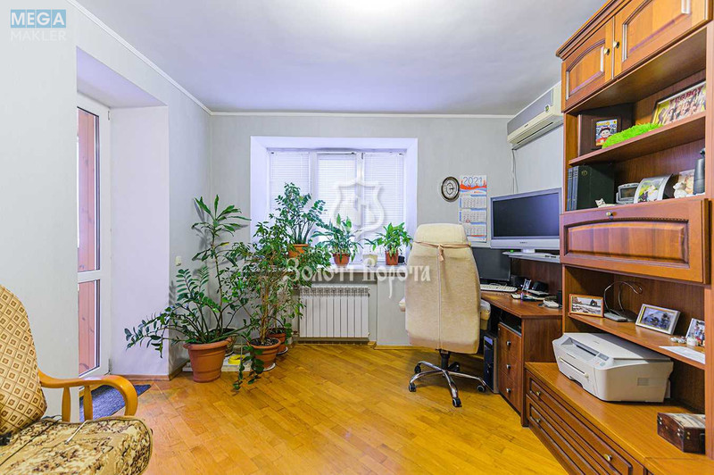 Продаж 3 кімнатної квартири (74/55/10), 11 пов. 14 пов. будинку, <a class="location-link" href="/kiev/" title="Недвижимость Київ">Київ</a>, <a class="location-link" href="/kiev/goloseevskij/" title="Недвижимость Голосіївський район">Голосіївський р-н</a>, Валерія Лобановського просп., 128 (изображение 11)
