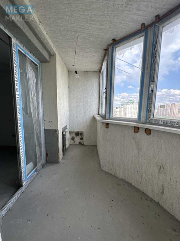 Продаж 4 кімнатної квартири (145/86/24), 13 пов. 21 пов. будинку, <a class="location-link" href="/kiev/" title="Недвижимость Київ">Київ</a>, <a class="location-link" href="/kiev/goloseevskij/" title="Недвижимость Голосіївський район">Голосіївський р-н</a>, Голосеевский просп., 68 (изображение 9)
