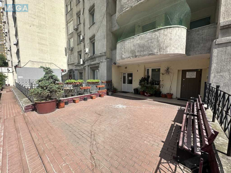 Продаж 4 кімнатної квартири (145/86/24), 13 пов. 21 пов. будинку, <a class="location-link" href="/kiev/" title="Недвижимость Київ">Київ</a>, <a class="location-link" href="/kiev/goloseevskij/" title="Недвижимость Голосіївський район">Голосіївський р-н</a>, Голосеевский просп., 68 (изображение 14)
