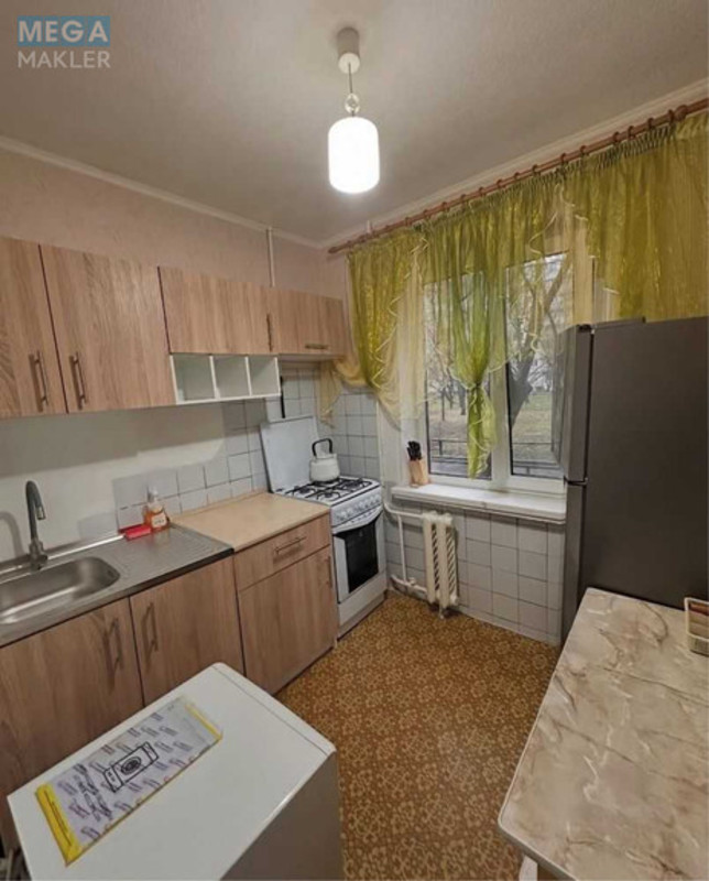 Оренда 2 кімнатної квартири, <a class="location-link" href="/kiev/" title="Недвижимость Київ">Київ</a>, <a class="location-link" href="/kiev/dneprovskij/" title="Недвижимость Дніпровський район">Дніпровський р-н</a>, Дарницкий бульв., 4 (изображение 4)