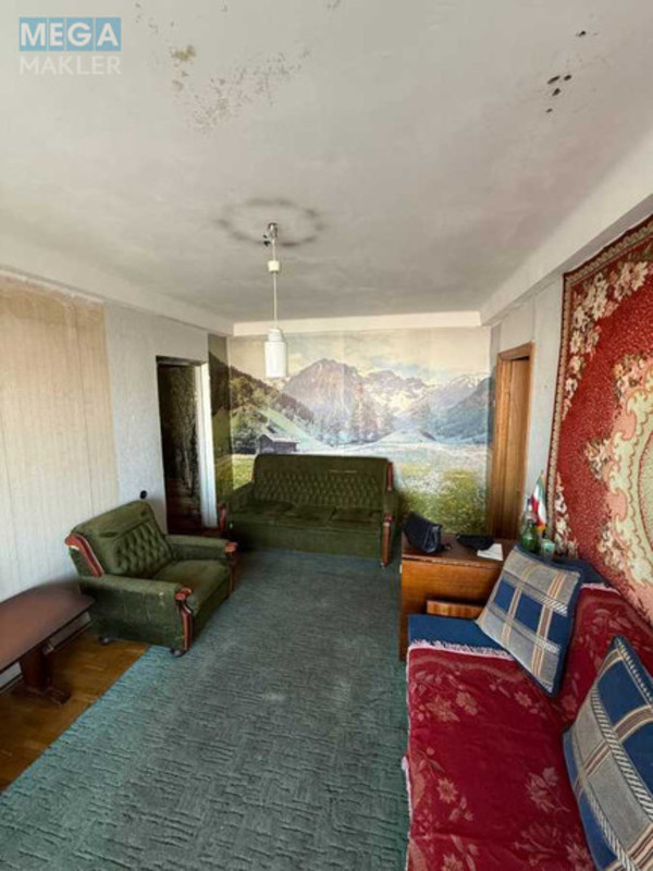 Продаж 3 кімнатної квартири (63/40/7), 9 пов. 10 пов. будинку, <a class="location-link" href="/kiev/" title="Недвижимость Київ">Київ</a>, <a class="location-link" href="/kiev/pecherskij/" title="Недвижимость Печерський район">Печерський р-н</a>, Євгена Коновальця вул., 35 (изображение 3)