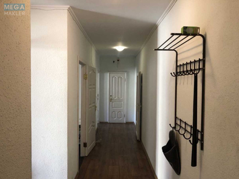 Продаж комерційної нерухомості, 80 кв.м, под офис, <a class="location-link" href="/kiev/" title="Недвижимость Київ">Київ</a>, <a class="location-link" href="/kiev/shevchenkovskij/" title="Недвижимость Шевченківський район">Шевченківський р-н</a>, Малая Житомирская ул., 10 (изображение 4)