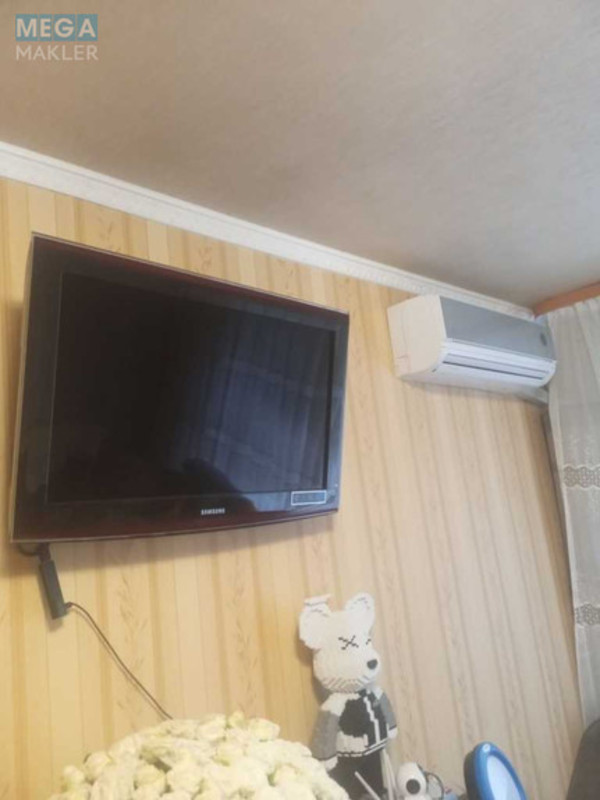 Оренда 1 кімнатної квартири, <a class="location-link" href="/kiev/" title="Недвижимость Київ">Київ</a>, <a class="location-link" href="/kiev/solomenskij/" title="Недвижимость Солом'янський район">Солом'янський р-н</a>, Патриарха Мстислава Скрипника ул., 11 (изображение 4)