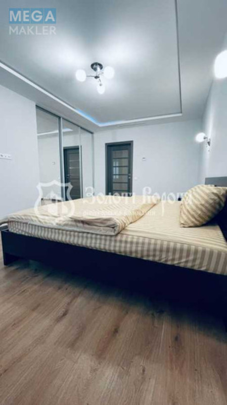 Продаж 3 кімнатної квартири (125/40/65), 2 пов. 16 пов. будинку, <a class="location-link" href="/kiev/" title="Недвижимость Київ">Київ</a>, <a class="location-link" href="/kiev/solomenskij/" title="Недвижимость Солом'янський район">Солом'янський р-н</a>, Тополева вул., 4/8 (изображение 6)
