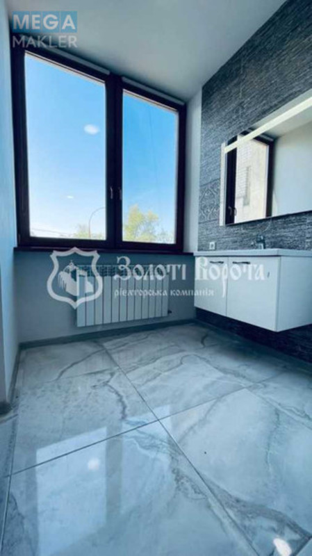 Продаж 3 кімнатної квартири (125/40/65), 2 пов. 16 пов. будинку, <a class="location-link" href="/kiev/" title="Недвижимость Київ">Київ</a>, <a class="location-link" href="/kiev/solomenskij/" title="Недвижимость Солом'янський район">Солом'янський р-н</a>, Тополева вул., 4/8 (изображение 8)