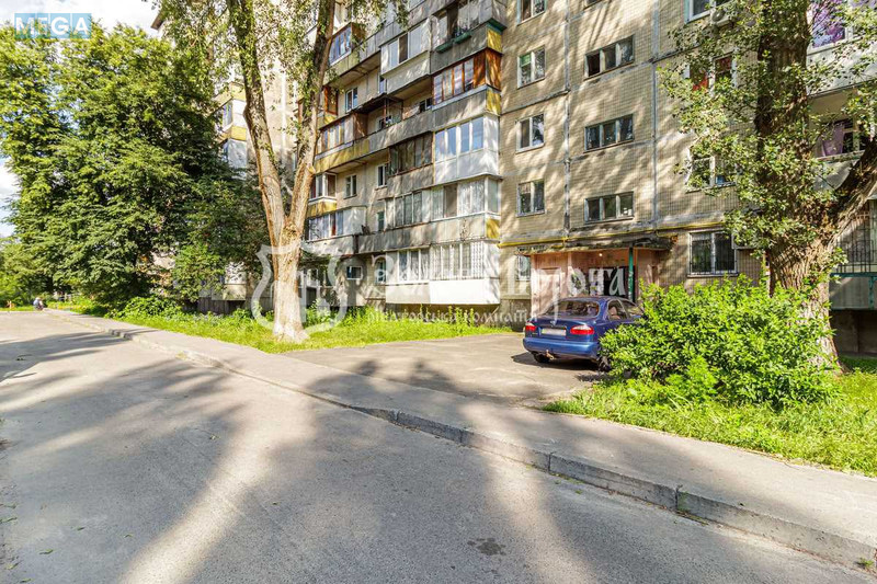 Продаж 1 кімнатної квартири (31/16/7), 7 пов. 9 пов. будинку, <a class="location-link" href="/kiev/" title="Недвижимость Київ">Київ</a>, <a class="location-link" href="/kiev/podolskij/" title="Недвижимость Подільський район">Подільський р-н</a>, Світлицького вул., 24 (изображение 13)