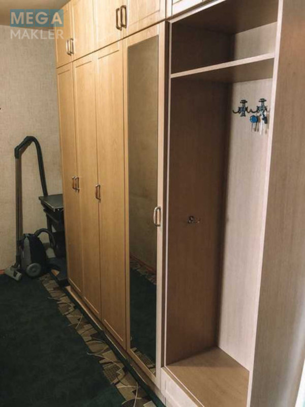 Оренда 1 кімнатної квартири, <a class="location-link" href="/kiev/" title="Недвижимость Київ">Київ</a>, <a class="location-link" href="/kiev/svyatoshinskij/" title="Недвижимость Святошинський район">Святошинський р-н</a>, Академика Булаховского ул., 22 (изображение 6)