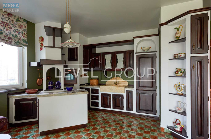 Продаж 3 кімнатної квартири (159/66/44), 8 пов. 14 пов. будинку, <a class="location-link" href="/kiev/" title="Недвижимость Київ">Київ</a>, <a class="location-link" href="/kiev/pecherskij/" title="Недвижимость Печерський район">Печерський р-н</a>, Зверинецкая ул., 59 (изображение 3)