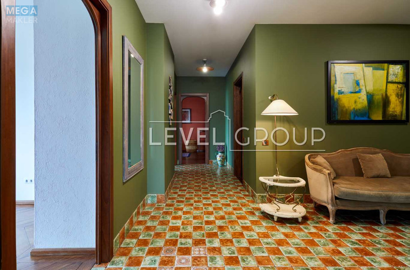 Продаж 3 кімнатної квартири (159/66/44), 8 пов. 14 пов. будинку, <a class="location-link" href="/kiev/" title="Недвижимость Київ">Київ</a>, <a class="location-link" href="/kiev/pecherskij/" title="Недвижимость Печерський район">Печерський р-н</a>, Зверинецкая ул., 59 (изображение 5)