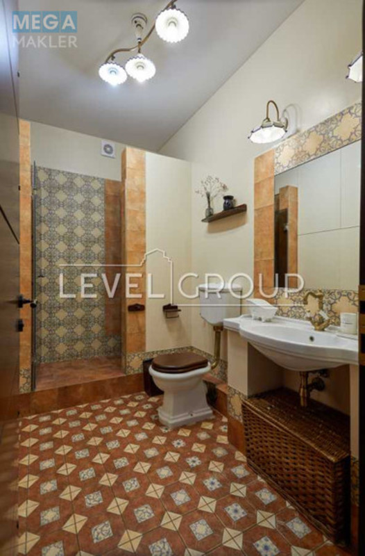 Продаж 3 кімнатної квартири (159/66/44), 8 пов. 14 пов. будинку, <a class="location-link" href="/kiev/" title="Недвижимость Київ">Київ</a>, <a class="location-link" href="/kiev/pecherskij/" title="Недвижимость Печерський район">Печерський р-н</a>, Зверинецкая ул., 59 (изображение 9)
