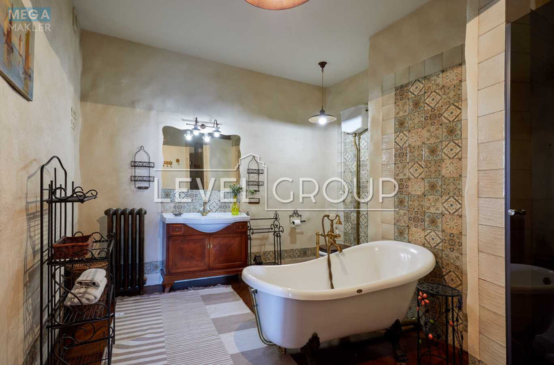 Продаж 3 кімнатної квартири (159/66/44), 8 пов. 14 пов. будинку, <a class="location-link" href="/kiev/" title="Недвижимость Київ">Київ</a>, <a class="location-link" href="/kiev/pecherskij/" title="Недвижимость Печерський район">Печерський р-н</a>, Зверинецкая ул., 59 (изображение 14)