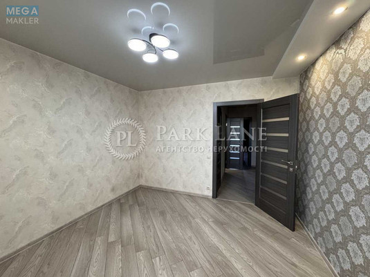 Продаж 3 кімнатної квартири (96/48/18), 11 пов. 25 пов. будинку, <a class="location-link" href="/kiev/" title="Недвижимость Київ">Київ</a>, <a class="location-link" href="/kiev/goloseevskij/" title="Недвижимость Голосіївський район">Голосіївський р-н</a>, Ясиноватский пер., 11 (изображение 6)