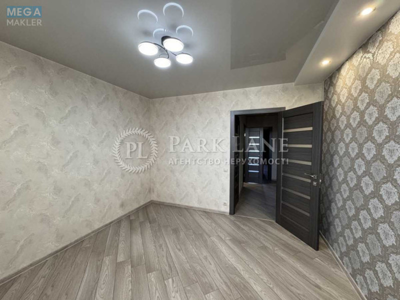 Продаж 3 кімнатної квартири (96/48/18), 11 пов. 25 пов. будинку, <a class="location-link" href="/kiev/" title="Недвижимость Київ">Київ</a>, <a class="location-link" href="/kiev/goloseevskij/" title="Недвижимость Голосіївський район">Голосіївський р-н</a>, Ясиноватский пер., 11 (изображение 6)