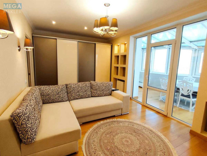 Оренда 3 кімнатної квартири, <a class="location-link" href="/kiev/" title="Недвижимость Київ">Київ</a>, <a class="location-link" href="/kiev/solomenskij/" title="Недвижимость Солом'янський район">Солом'янський р-н</a>, Николая Голего ул., 7в (изображение 3)