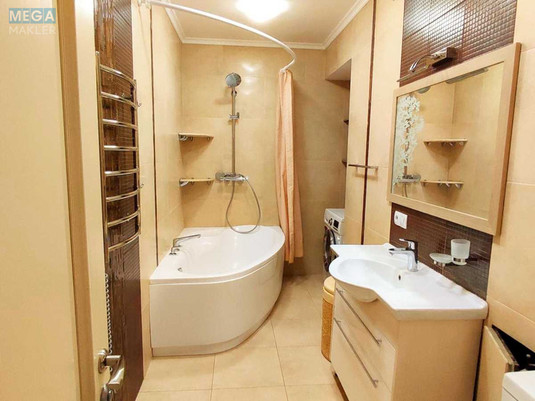 Оренда 3 кімнатної квартири, <a class="location-link" href="/kiev/" title="Недвижимость Київ">Київ</a>, <a class="location-link" href="/kiev/solomenskij/" title="Недвижимость Солом'янський район">Солом'янський р-н</a>, Николая Голего ул., 7в (изображение 10)