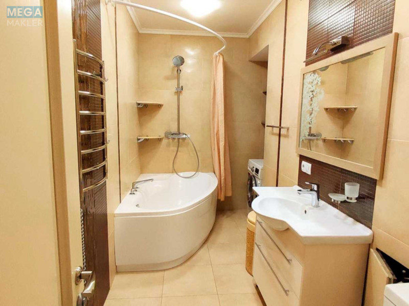 Оренда 3 кімнатної квартири, <a class="location-link" href="/kiev/" title="Недвижимость Київ">Київ</a>, <a class="location-link" href="/kiev/solomenskij/" title="Недвижимость Солом'янський район">Солом'янський р-н</a>, Николая Голего ул., 7в (изображение 10)
