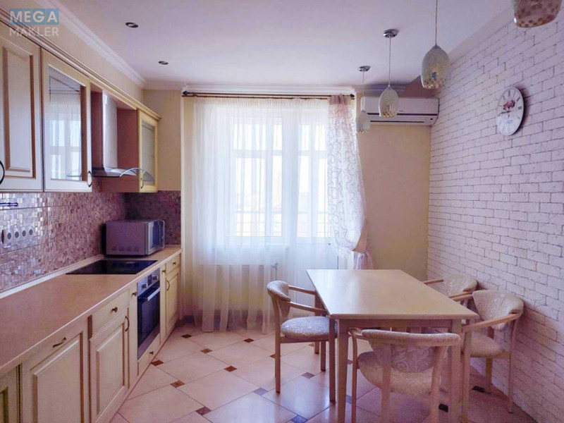 Оренда 3 кімнатної квартири, <a class="location-link" href="/kiev/" title="Недвижимость Київ">Київ</a>, <a class="location-link" href="/kiev/solomenskij/" title="Недвижимость Солом'янський район">Солом'янський р-н</a>, Николая Голего ул., 7в (изображение 11)