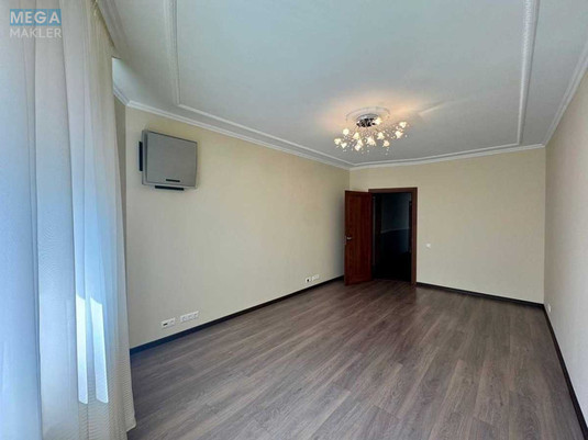 Продаж 4 кімнатної квартири (146,5/92/16,1), 9 пов. 22 пов. будинку, <a class="location-link" href="/kiev/" title="Недвижимость Київ">Київ</a>, <a class="location-link" href="/kiev/dneprovskij/" title="Недвижимость Дніпровський район">Дніпровський р-н</a>, Раисы Окипной ул., 10 (изображение 8)