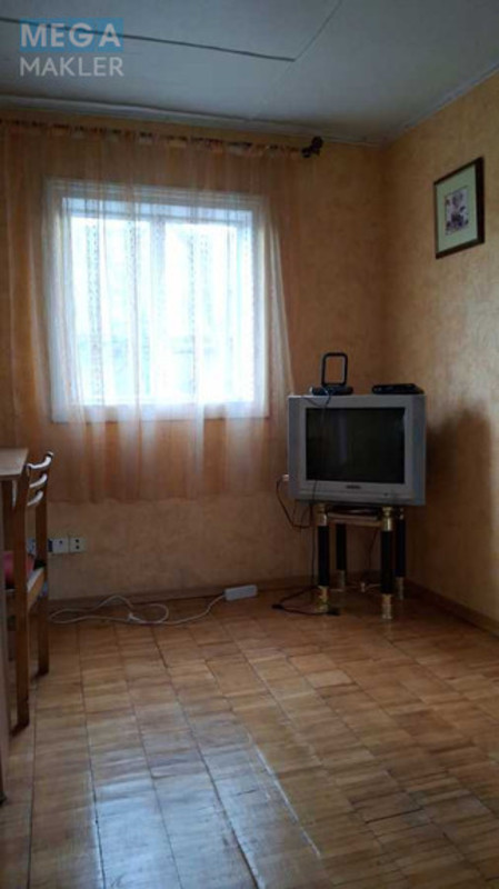 Продаж дома, 2 поверху, 57 кв.м, 3 кімнати, ділянка 5 соток, <a class="location-link" href="/kiev/" title="Недвижимость Київ">Київ</a>, <a class="location-link" href="/kiev/obolonskij/" title="Недвижимость Оболонський район">Оболонський р-н</a>, Богатырская ул. (изображение 13)