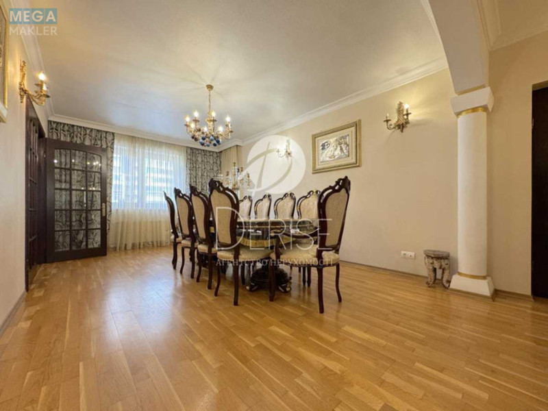 Продаж 4 кімнатної квартири (190/120/50), 7 пов. 8 пов. будинку, <a class="location-link" href="/kiev/" title="Недвижимость Київ">Київ</a>, <a class="location-link" href="/kiev/pecherskij/" title="Недвижимость Печерський район">Печерський р-н</a>, Василия Тютюнника ул., 40 (изображение 4)
