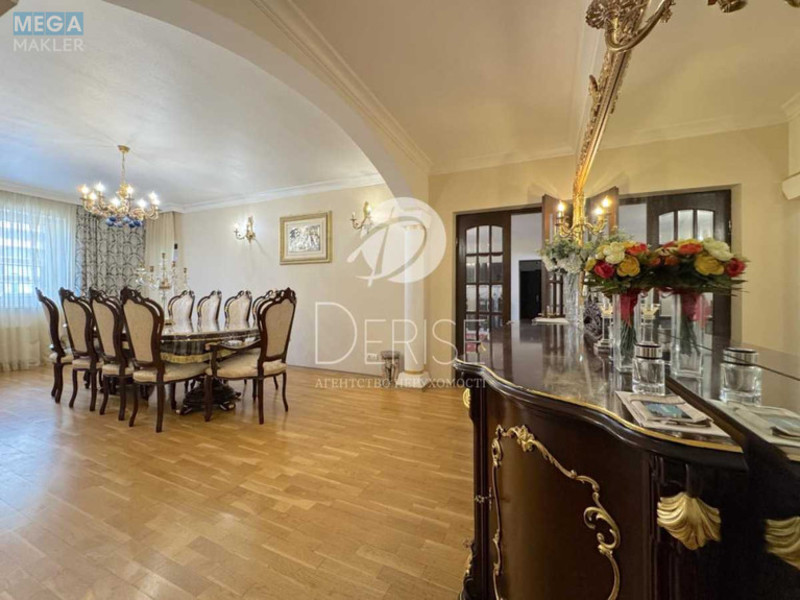 Продаж 4 кімнатної квартири (190/120/50), 7 пов. 8 пов. будинку, <a class="location-link" href="/kiev/" title="Недвижимость Київ">Київ</a>, <a class="location-link" href="/kiev/pecherskij/" title="Недвижимость Печерський район">Печерський р-н</a>, Василия Тютюнника ул., 40 (изображение 5)