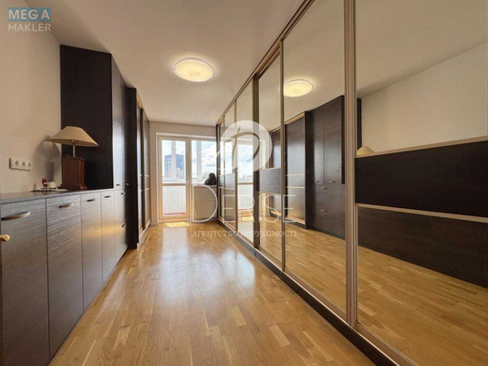 Продаж 4 кімнатної квартири (190/120/50), 7 пов. 8 пов. будинку, <a class="location-link" href="/kiev/" title="Недвижимость Київ">Київ</a>, <a class="location-link" href="/kiev/pecherskij/" title="Недвижимость Печерський район">Печерський р-н</a>, Василия Тютюнника ул., 40 (изображение 23)