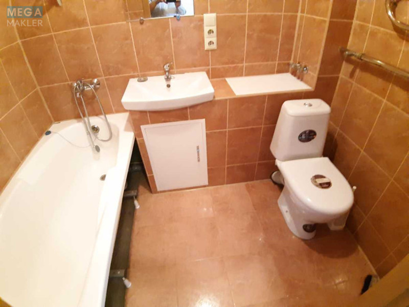 Оренда 1 кімнатної квартири, <a class="location-link" href="/kiev/" title="Недвижимость Київ">Київ</a>, <a class="location-link" href="/kiev/obolonskij/" title="Недвижимость Оболонський район">Оболонський р-н</a>, Богатырская ул., 2 (изображение 18)