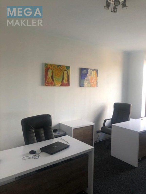 Продаж приміщення у житловому будинку, под офис, нормальне сост., <a class="location-link" href="/kiev/" title="Недвижимость Київ">Київ</a>, <a class="location-link" href="/kiev/shevchenkovskij/" title="Недвижимость Шевченківський район">Шевченківський р-н</a>, Жилянська 59 ( <img src="https://megamakler.com.ua/metro/ff0000.gif" alt="" class="metro" /> м. Вокзальная, 10 хвилин пішки ) (изображение 3)