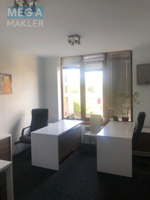 Продаж приміщення у житловому будинку, под офис, нормальне сост., <a class="location-link" href="/kiev/" title="Недвижимость Київ">Київ</a>, <a class="location-link" href="/kiev/shevchenkovskij/" title="Недвижимость Шевченківський район">Шевченківський р-н</a>, Жилянська 59 ( <img src="https://megamakler.com.ua/metro/ff0000.gif" alt="" class="metro" /> м. Вокзальная, 10 хвилин пішки ) (изображение 6)