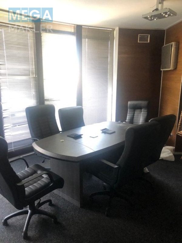 Продаж приміщення у житловому будинку, под офис, нормальне сост., <a class="location-link" href="/kiev/" title="Недвижимость Київ">Київ</a>, <a class="location-link" href="/kiev/shevchenkovskij/" title="Недвижимость Шевченківський район">Шевченківський р-н</a>, Жилянська 59 ( <img src="https://megamakler.com.ua/metro/ff0000.gif" alt="" class="metro" /> м. Вокзальная, 10 хвилин пішки ) (изображение 12)