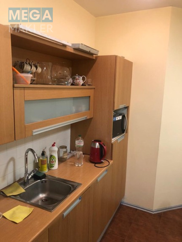 Продаж приміщення у житловому будинку, под офис, нормальне сост., <a class="location-link" href="/kiev/" title="Недвижимость Київ">Київ</a>, <a class="location-link" href="/kiev/shevchenkovskij/" title="Недвижимость Шевченківський район">Шевченківський р-н</a>, Жилянська 59 ( <img src="https://megamakler.com.ua/metro/ff0000.gif" alt="" class="metro" /> м. Вокзальная, 10 хвилин пішки ) (изображение 13)