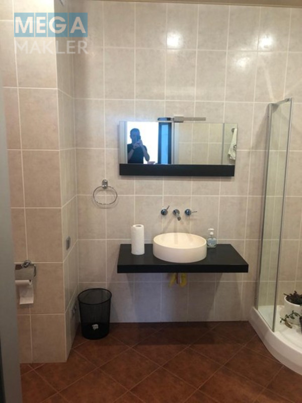 Продаж приміщення у житловому будинку, под офис, нормальне сост., <a class="location-link" href="/kiev/" title="Недвижимость Київ">Київ</a>, <a class="location-link" href="/kiev/shevchenkovskij/" title="Недвижимость Шевченківський район">Шевченківський р-н</a>, Жилянська 59 ( <img src="https://megamakler.com.ua/metro/ff0000.gif" alt="" class="metro" /> м. Вокзальная, 10 хвилин пішки ) (изображение 16)