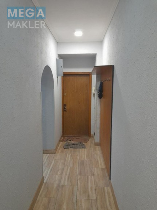 Продаж 2 кімнатної квартири (64,7/42,1/8,3), 1 пов. 4 пов. будинку, <a class="location-link" href="/kiev/" title="Недвижимость Київ">Київ</a>, <a class="location-link" href="/kiev/solomenskij/" title="Недвижимость Солом'янський район">Солом'янський р-н</a>, Максима Токарєва (Вузівська) 4 (изображение 8)