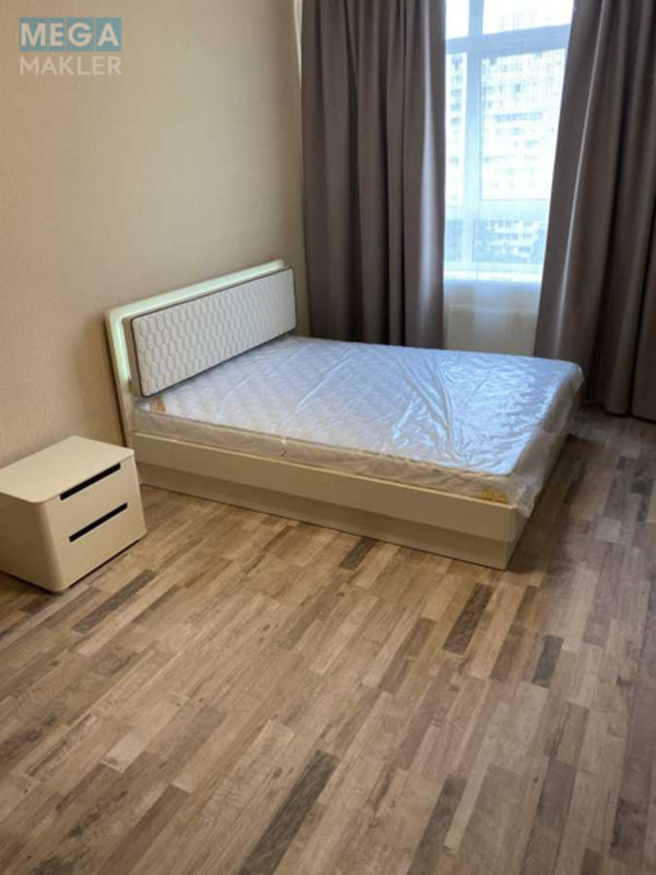 Оренда 1 кімнатної квартири, <a class="location-link" href="/kiev/" title="Недвижимость Київ">Київ</a>, <a class="location-link" href="/kiev/obolonskij/" title="Недвижимость Оболонський район">Оболонський р-н</a>, Гулака Николая ул., 4 (изображение 11)
