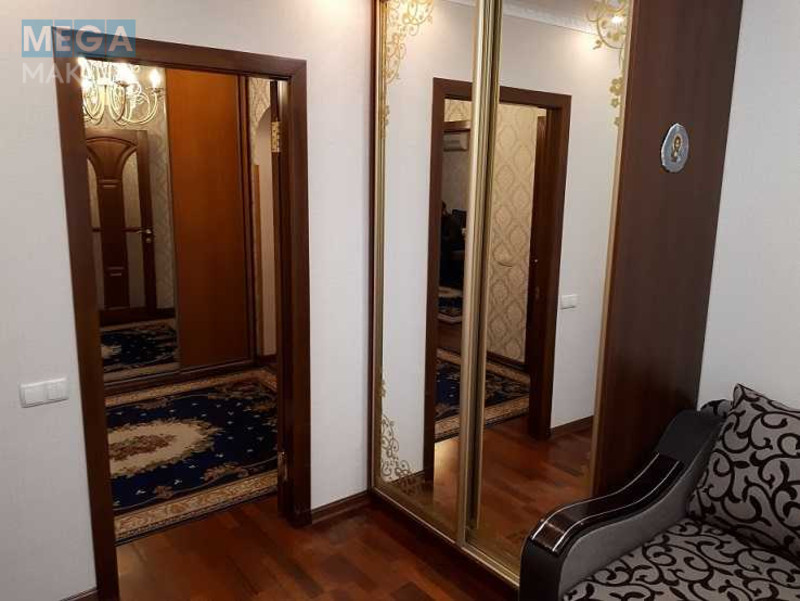 Оренда 3 кімнатної квартири, <a class="location-link" href="/kiev/" title="Недвижимость Київ">Київ</a>, <a class="location-link" href="/kiev/obolonskij/" title="Недвижимость Оболонський район">Оболонський р-н</a>, Героев Сталинграда просп., 26 (изображение 8)