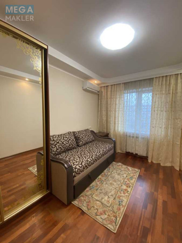 Оренда 3 кімнатної квартири, <a class="location-link" href="/kiev/" title="Недвижимость Київ">Київ</a>, <a class="location-link" href="/kiev/obolonskij/" title="Недвижимость Оболонський район">Оболонський р-н</a>, Героев Сталинграда просп., 26 (изображение 9)