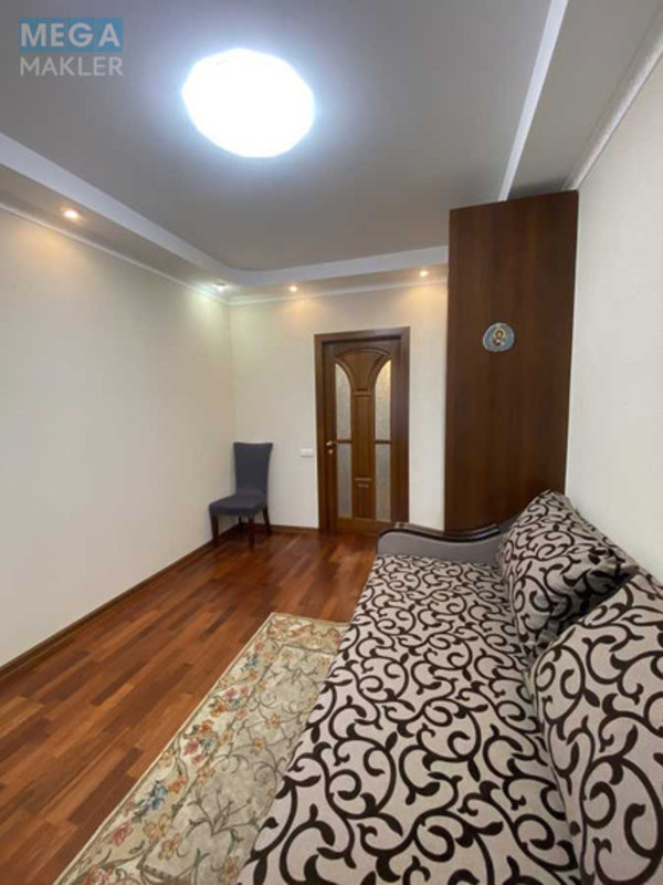 Оренда 3 кімнатної квартири, <a class="location-link" href="/kiev/" title="Недвижимость Київ">Київ</a>, <a class="location-link" href="/kiev/obolonskij/" title="Недвижимость Оболонський район">Оболонський р-н</a>, Героев Сталинграда просп., 26 (изображение 10)