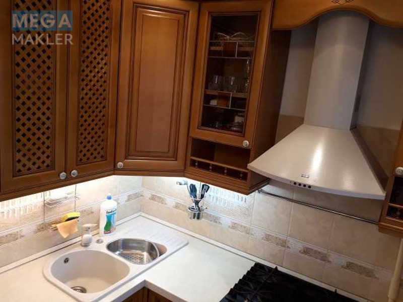 Оренда 3 кімнатної квартири, <a class="location-link" href="/kiev/" title="Недвижимость Київ">Київ</a>, <a class="location-link" href="/kiev/obolonskij/" title="Недвижимость Оболонський район">Оболонський р-н</a>, Героев Сталинграда просп., 26 (изображение 11)